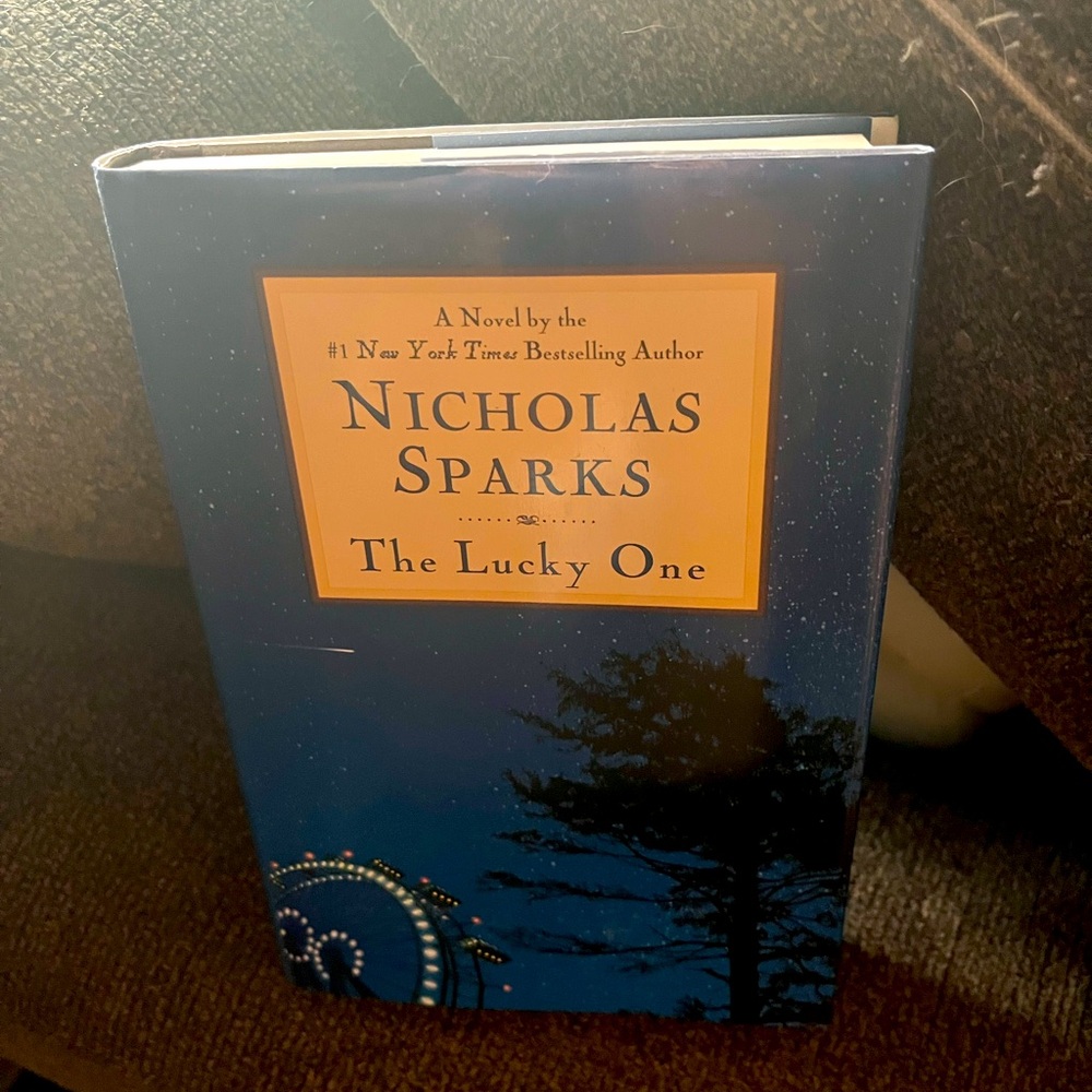 The Lucky One Hard Cover Book by Nicholas Sparks